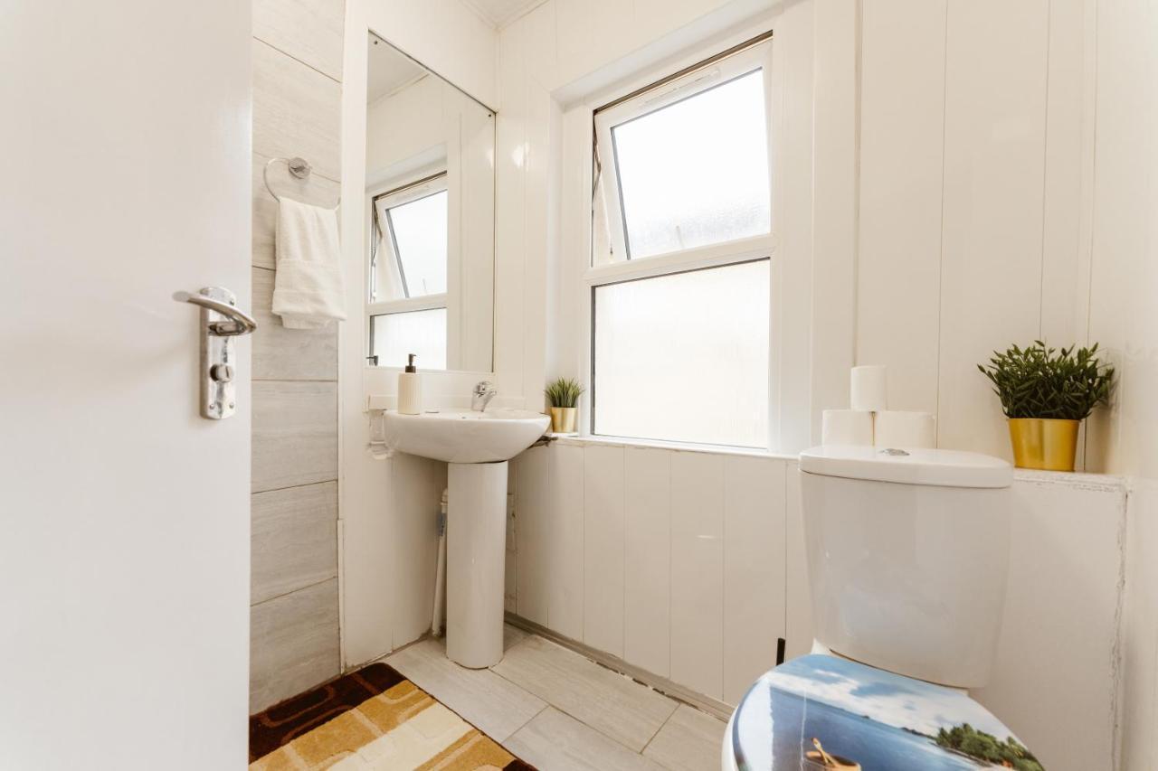 Great Rooms In Plaistow ลอนดอน ภายนอก รูปภาพ