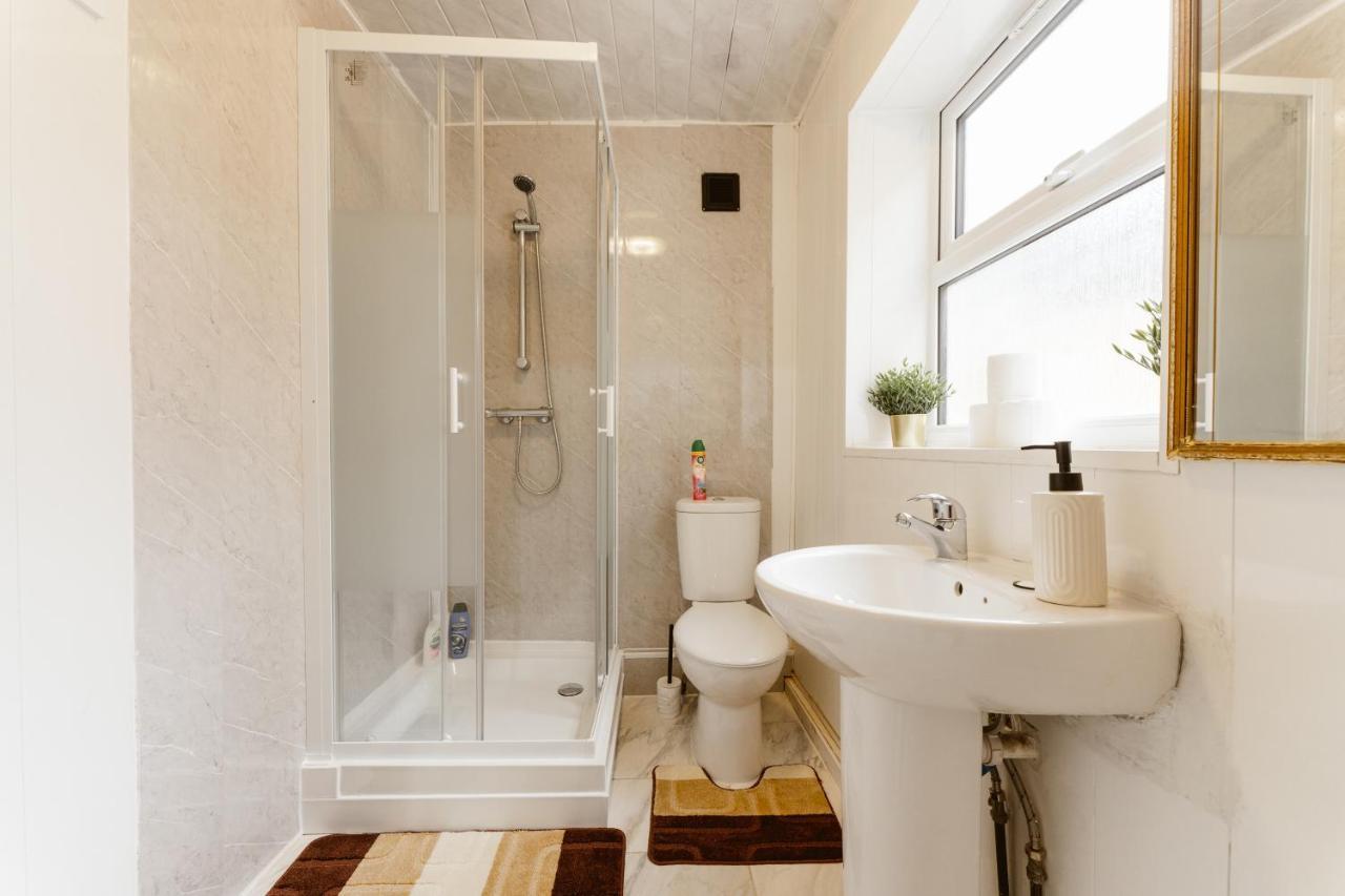 Great Rooms In Plaistow ลอนดอน ภายนอก รูปภาพ